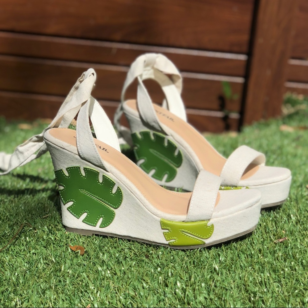 Platform Espadrilles with green leaf detail